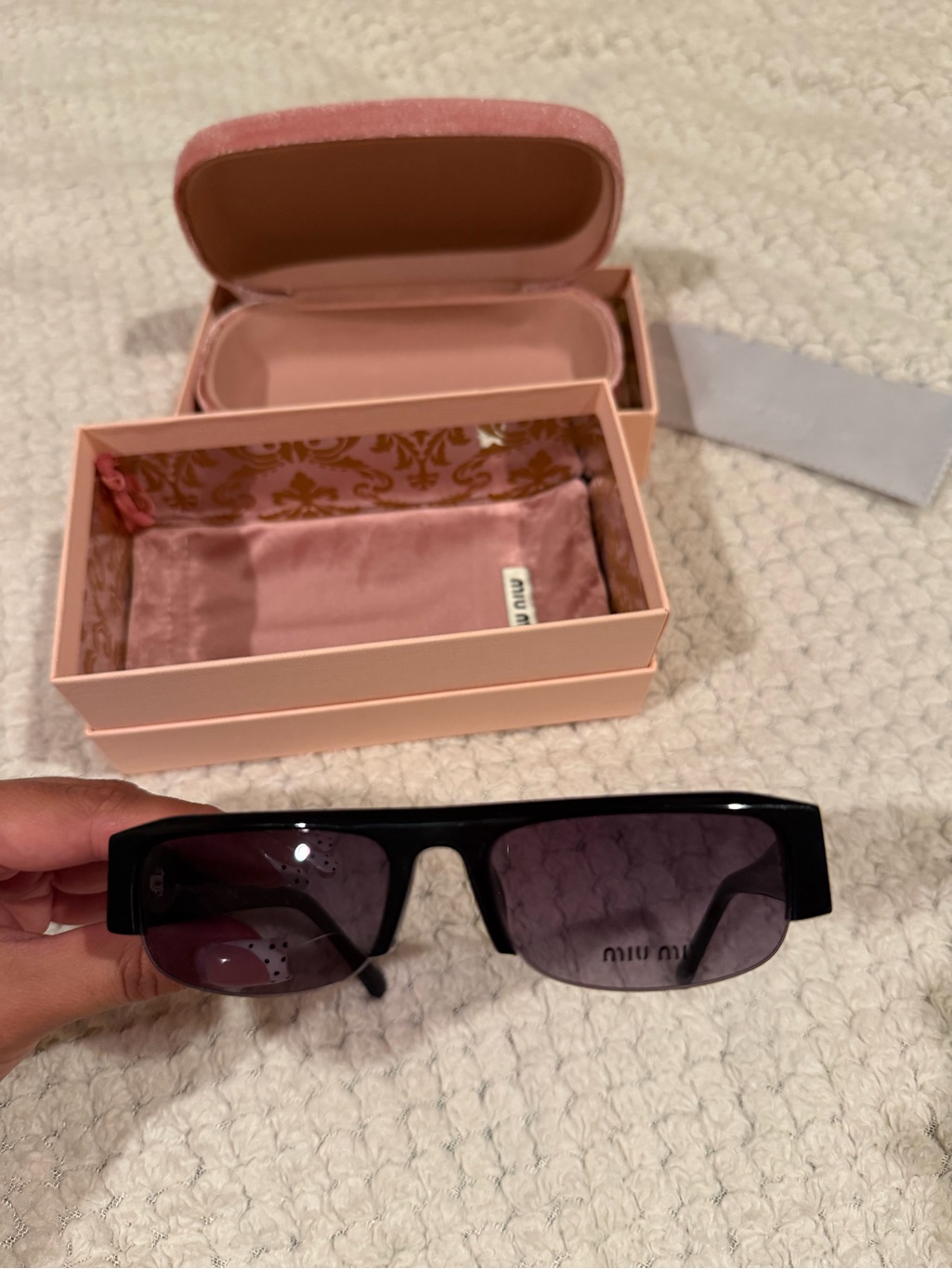 Miu Miu B07s